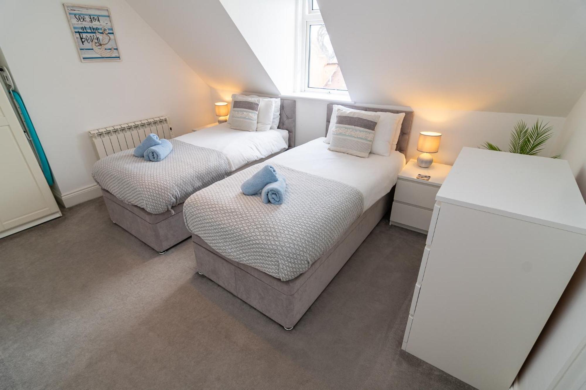 Light Airy 3 Bed Town Cntr Flat 700M To The Beach Bournemouth Esterno foto