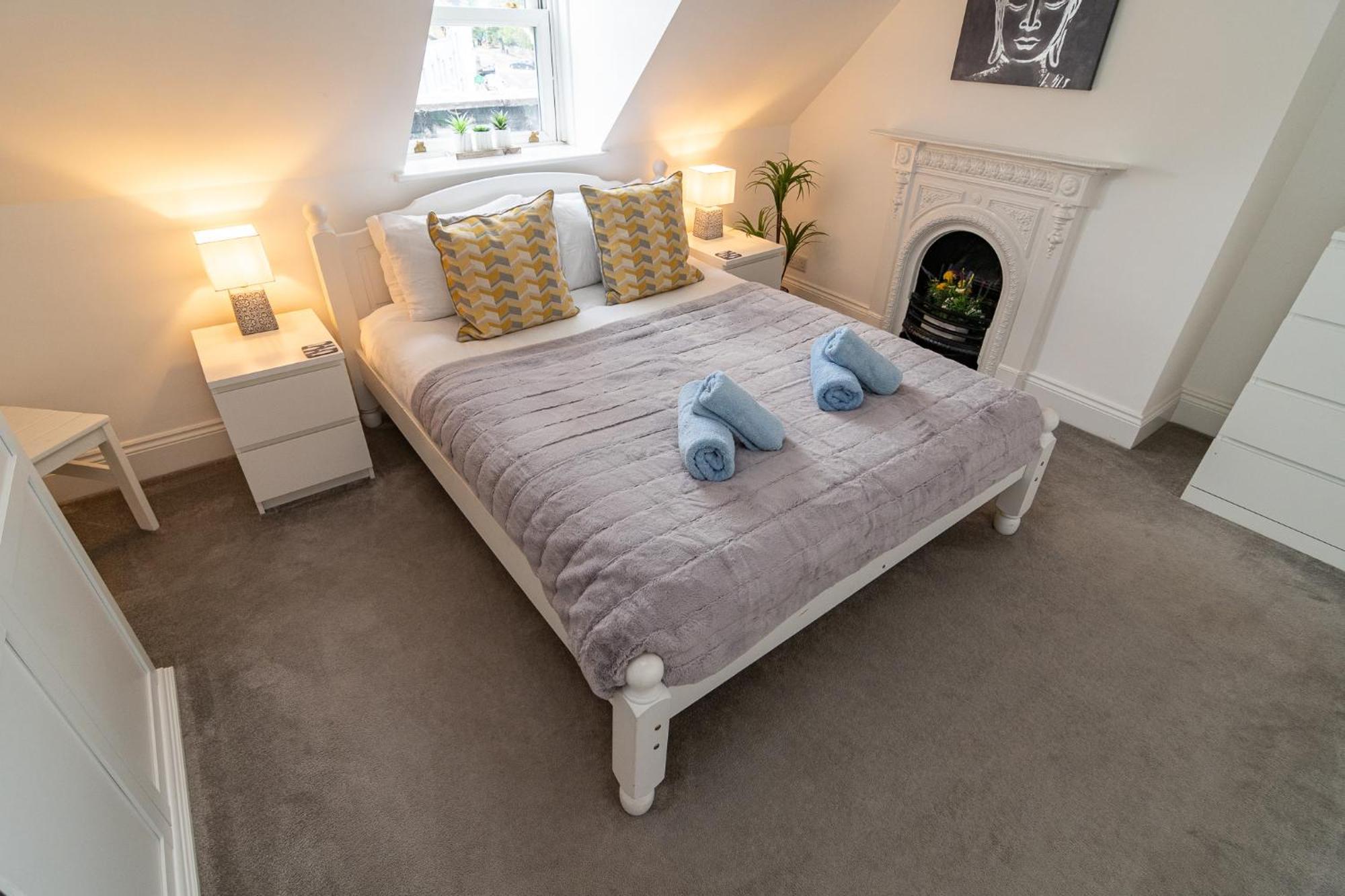 Light Airy 3 Bed Town Cntr Flat 700M To The Beach Bournemouth Esterno foto