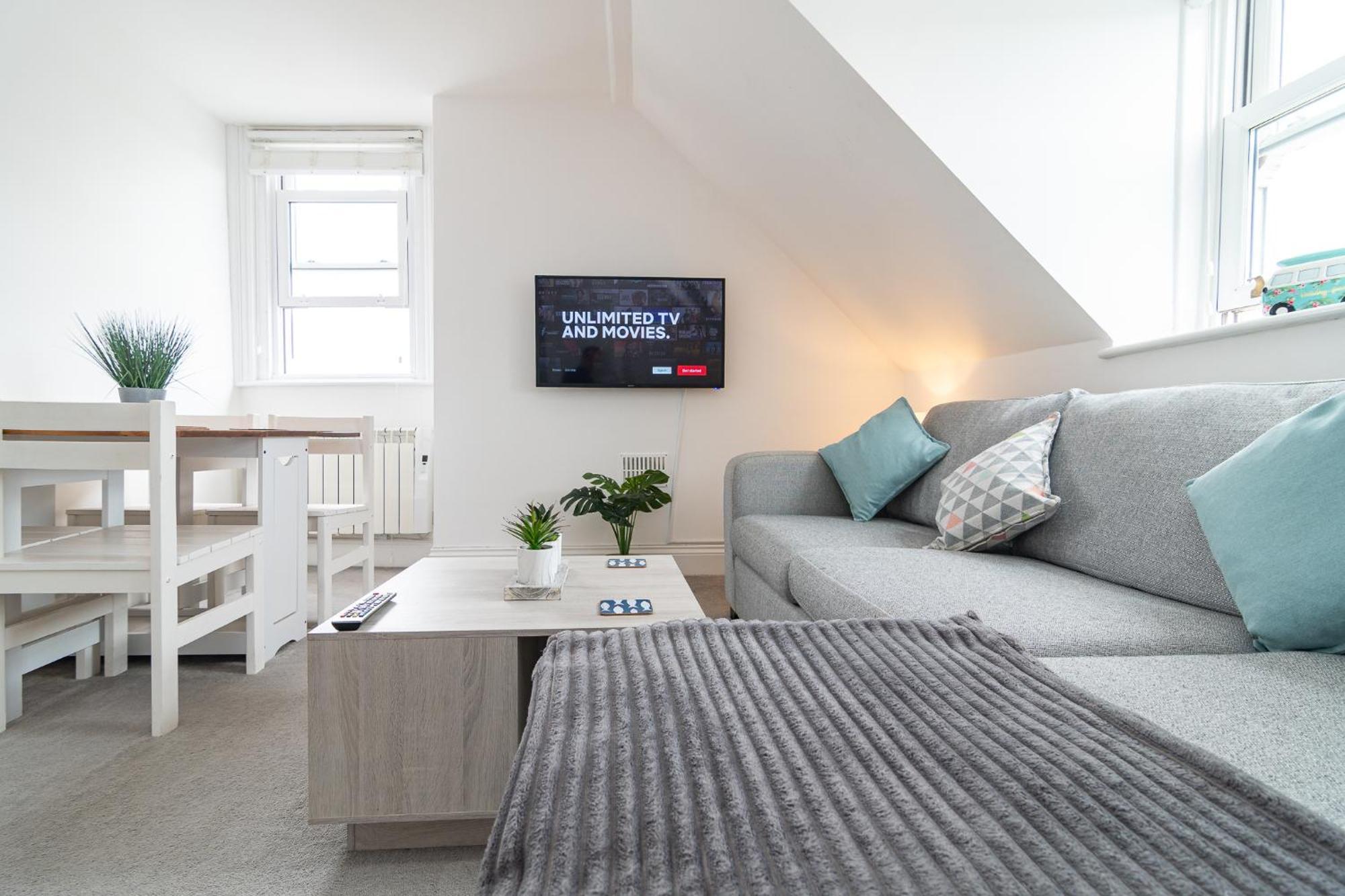 Light Airy 3 Bed Town Cntr Flat 700M To The Beach Bournemouth Esterno foto